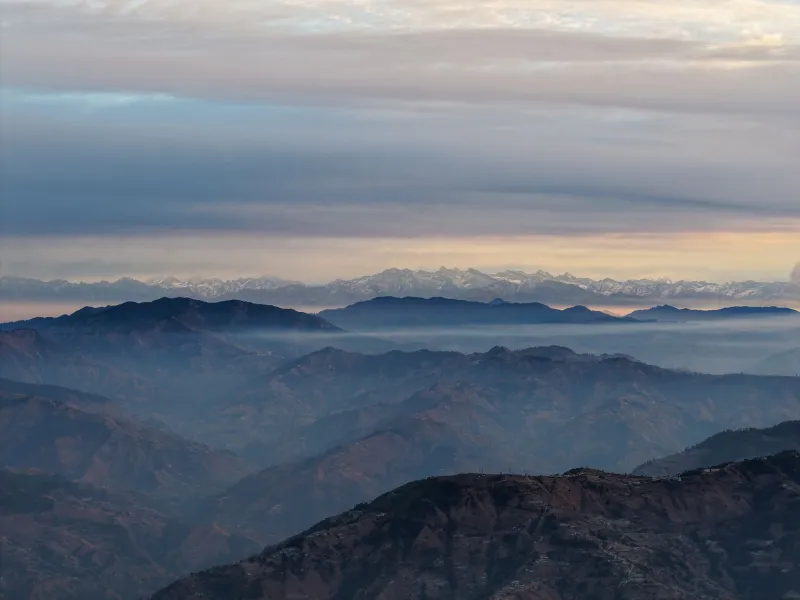 Mountain Quiet as a Competitive Edge: How Darjeeling's Contemplative Work Culture Is Challenging America's Obsession With Constant Connectivity